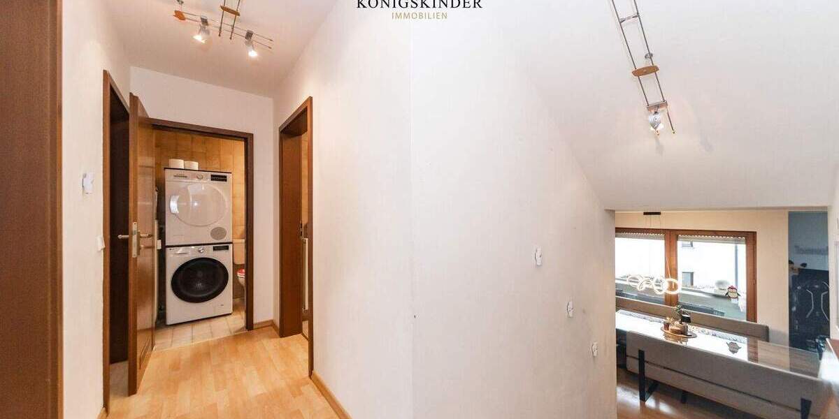 Etagenwohnung Freiberg am Neckar Heutingsheim - 4 Zimmer, 104 m&sup2;, 383.000&euro; | Angebot:25877717
