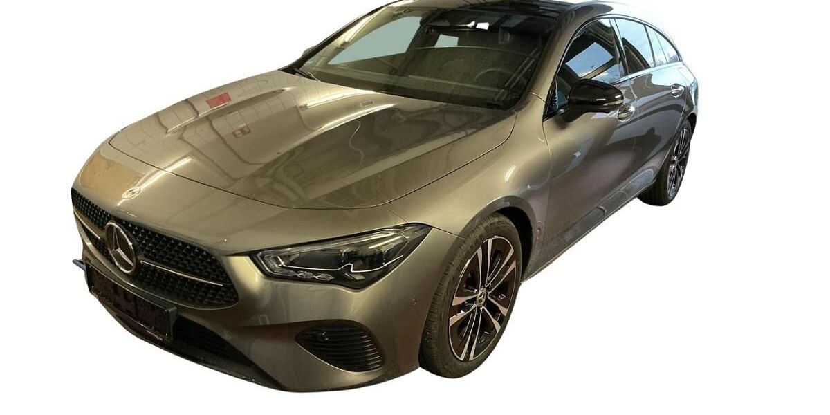 Mercedes-Benz CLA 180 Shooting Brake 2.750 km 31.980 &euro; Schorndorf 73614