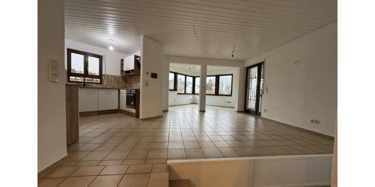 Etagenwohnung Plochingen - 3 Zimmer, 96 m&sup2;, 1.250&euro; | Angebot:25234571