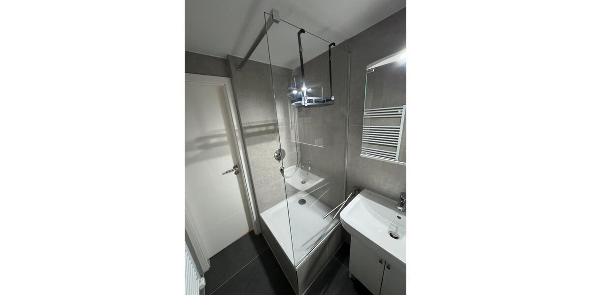 Etagenwohnung Stuttgart Zuffenhausen - 1.5 Zimmer, 30 m&sup2;, 990&euro; | Angebot:26003067