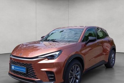 Lexus LBX 10.600 km 28.750 &euro; Stuttgart 70469