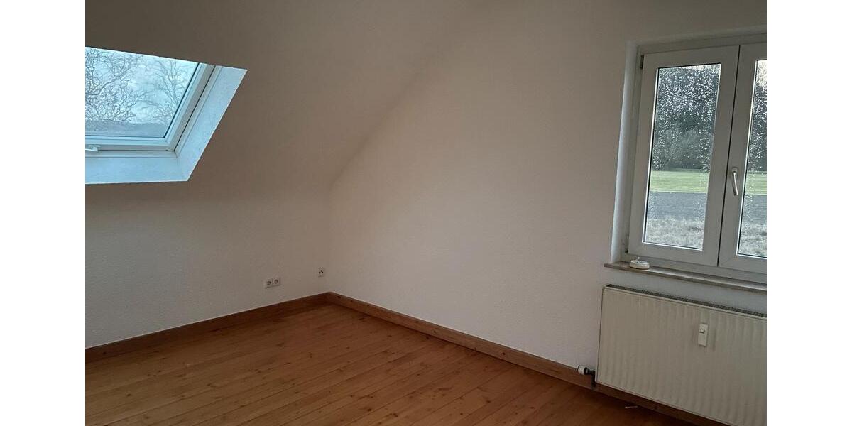 Dachgeschoßwohnung Stuttgart Zuffenhausen - 1 Zimmer, 45 m&sup2;, 900&euro; | Angebot:24224524