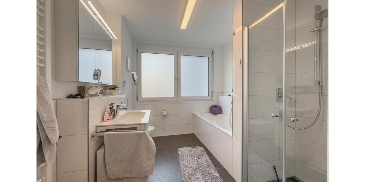 Dachgeschoßwohnung Oberboihingen - 3 Zimmer, 95 m&sup2;, 1.100&euro; | Angebot:25479852