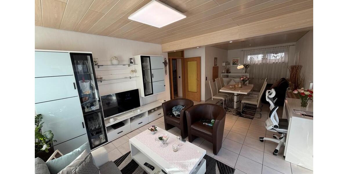 Erdgeschoßwohnung Leonberg - 3.5 Zimmer, 80 m&sup2;, 375.000&euro; | Angebot:25409085