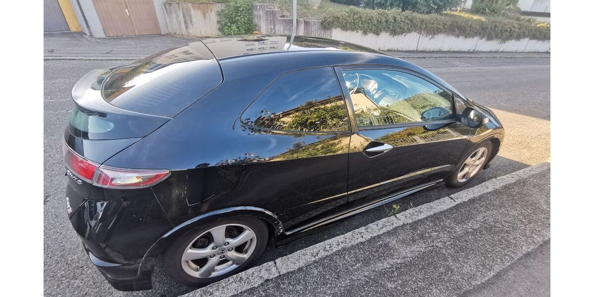 Honda Civic 195.000 km 3.500 &euro; Esslingen am Neckar 73733
