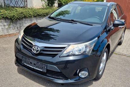 Toyota Avensis 127.000 km 9.900 &euro; Waiblingen OT Hegnach 71334