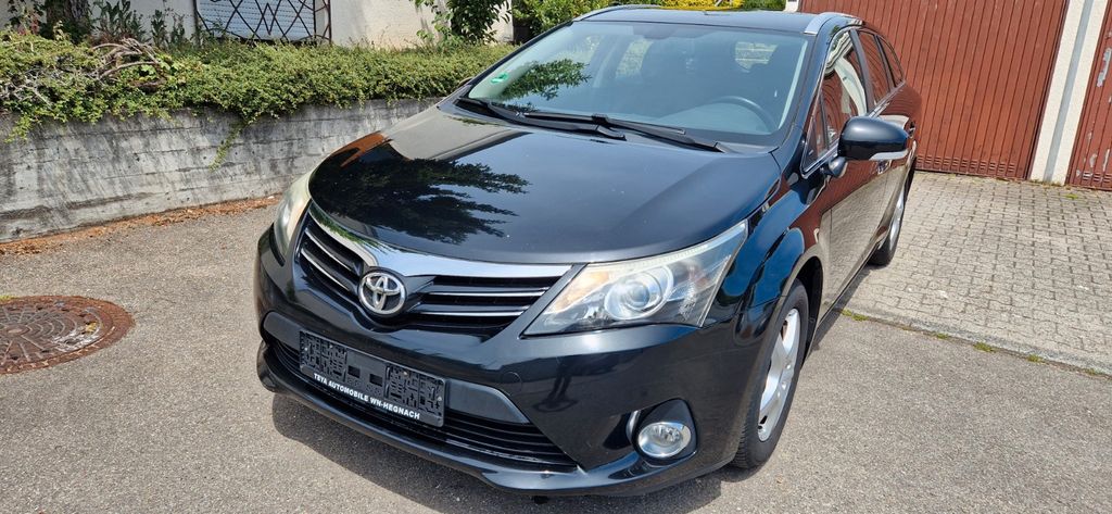 Toyota Avensis 127.000 km 9.900 &euro; Waiblingen OT Hegnach 71334