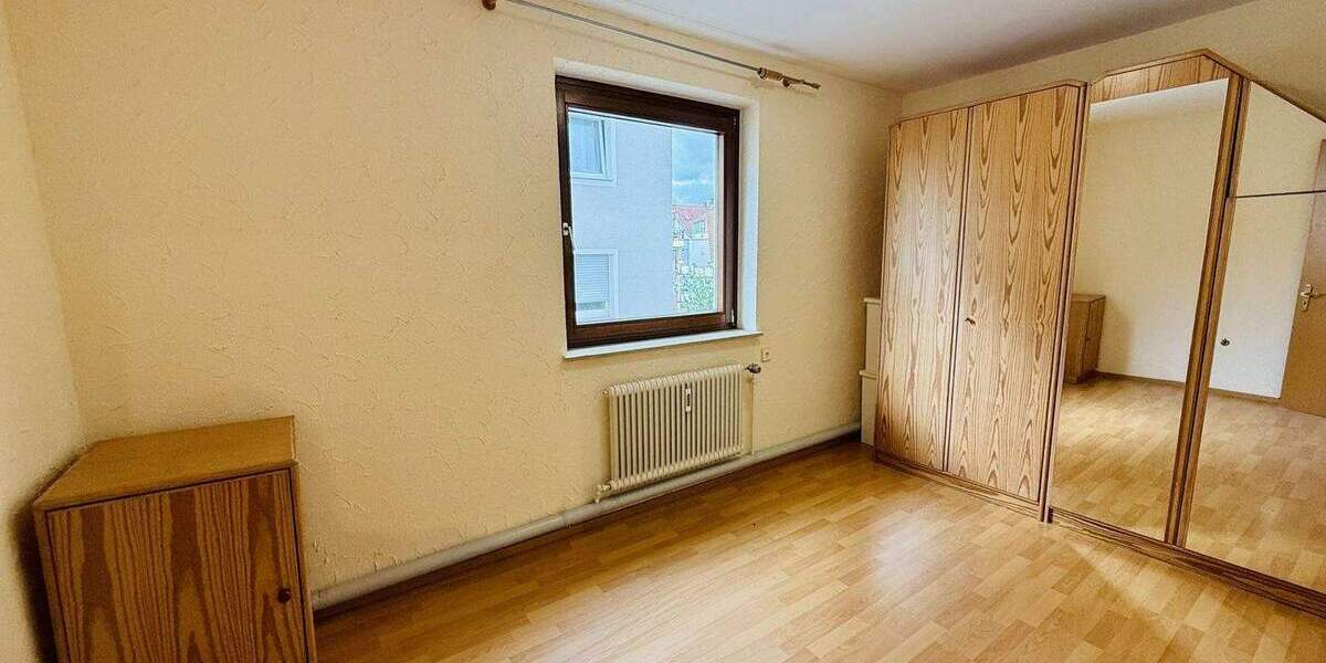 Etagenwohnung Stuttgart Bad Cannstatt - 3 Zimmer, 59 m&sup2;, 249.000&euro; | Angebot:25669339