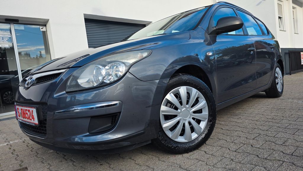 Hyundai i30 177.000 km 2.500 &euro; Stuttgart 70563