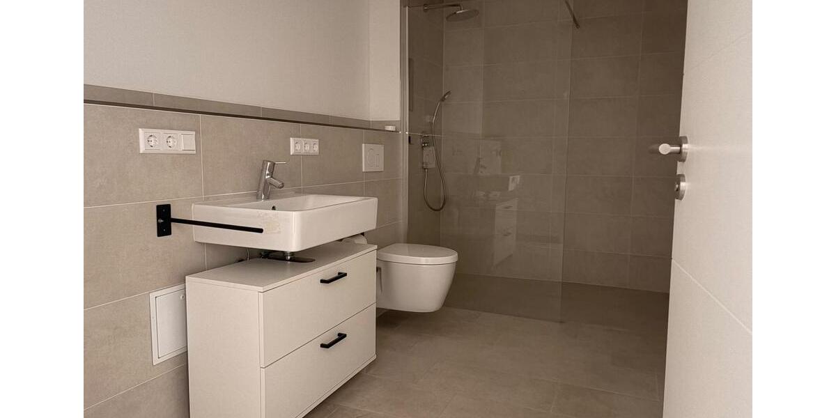 Etagenwohnung Böblingen - 2 Zimmer, 65 m&sup2;, 1.250&euro; | Angebot:27554870