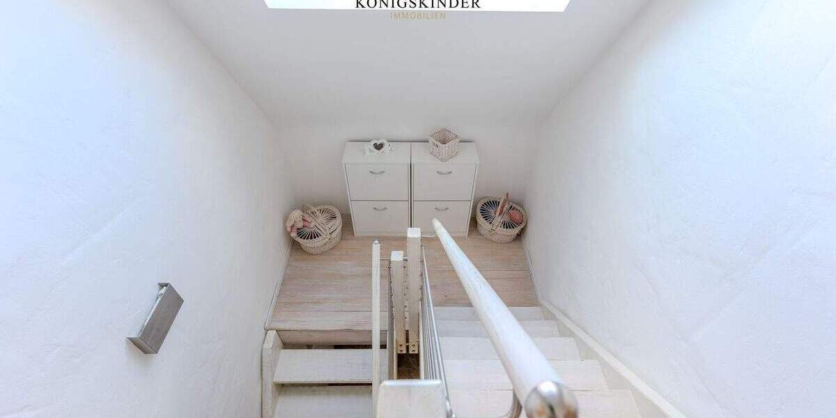 Einfamilienhaus Ditzingen Heimerdingen - 5 Zimmer, 270 m&sup2;, 999.000&euro; | Angebot:25683090