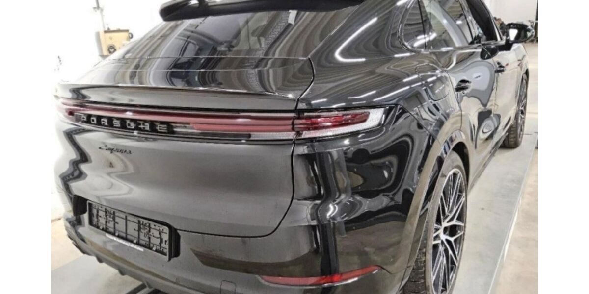 Porsche Cayenne 16.150 km 102.790 &euro; Stuttgart 70499