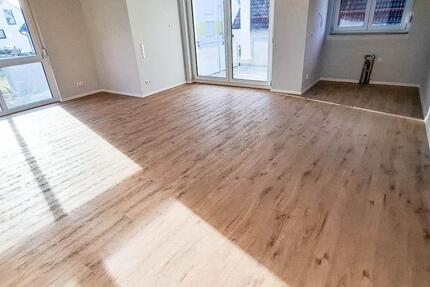 Wohnung Leonberg - 3 Zimmer, 90 m&sup2;, 1.490&euro; | Angebot:24782091