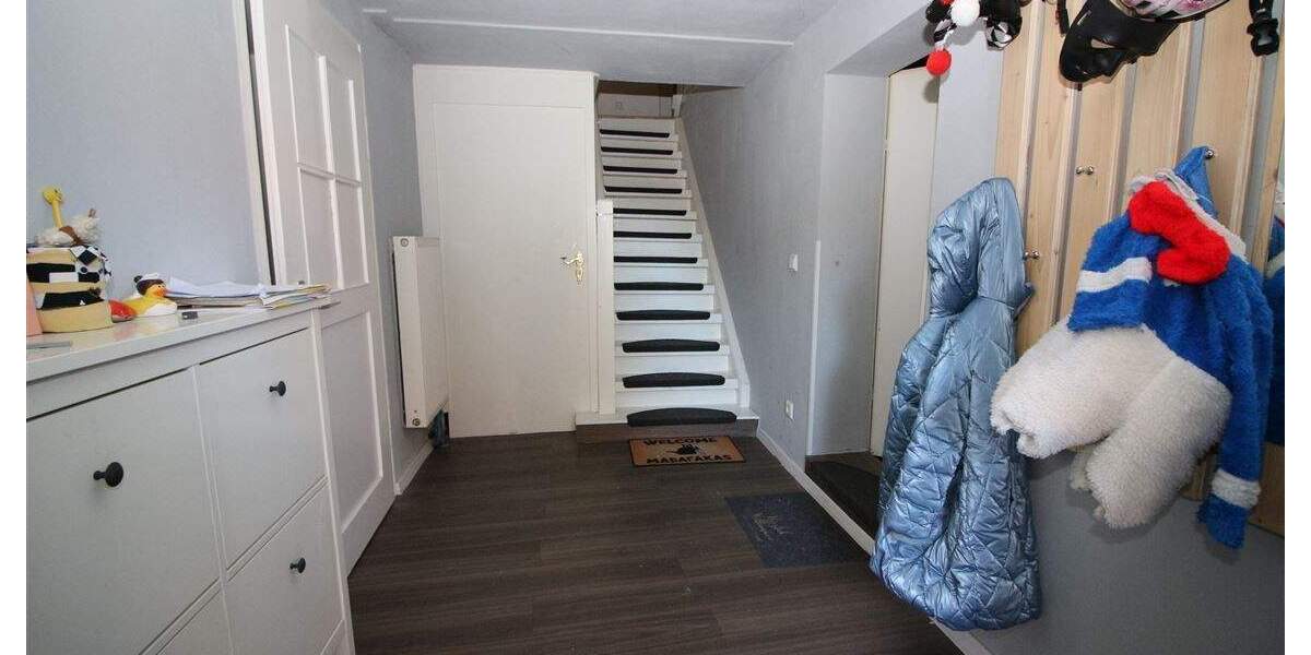 Doppelhaushälfte Mühlacker Mühlhausen - 7 Zimmer, 180 m&sup2;, 290.000&euro; | Angebot:25740380