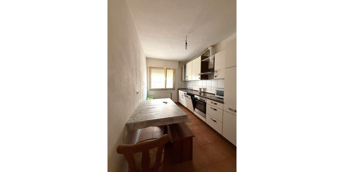 Etagenwohnung Stuttgart Luginsland - 4 Zimmer, 101 m&sup2;, 1.500&euro; | Angebot:25471547