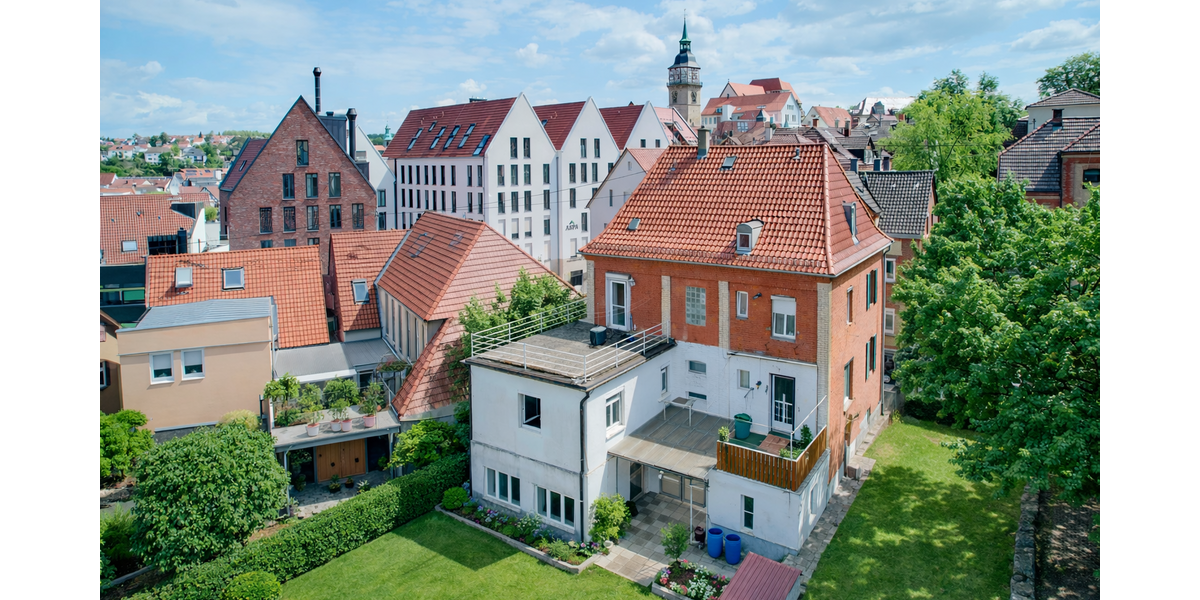 Einfamilienhaus Backnang - 9 Zimmer, 233 m&sup2;, 550.000&euro; | Angebot:25283042