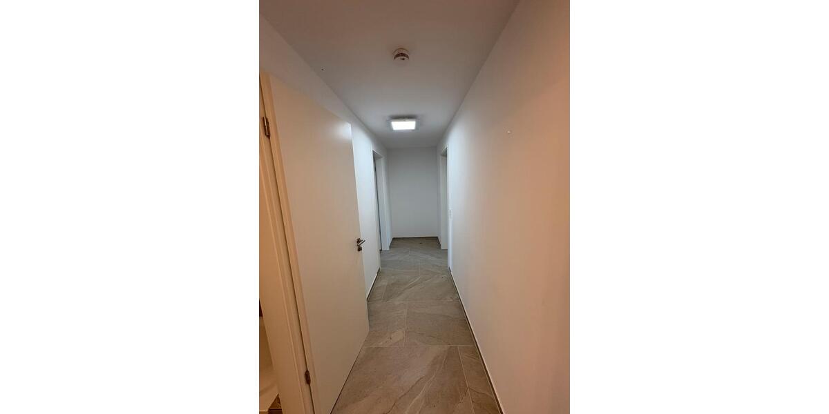 Etagenwohnung Stuttgart Botnang - 3.5 Zimmer, 82 m&sup2;, 1.700&euro; | Angebot:26395496