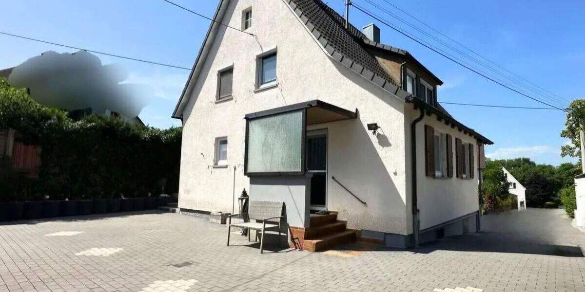 Einfamilienhaus Brackenheim - 7 Zimmer, 155 m&sup2;, 535.000&euro; | Angebot:25657552