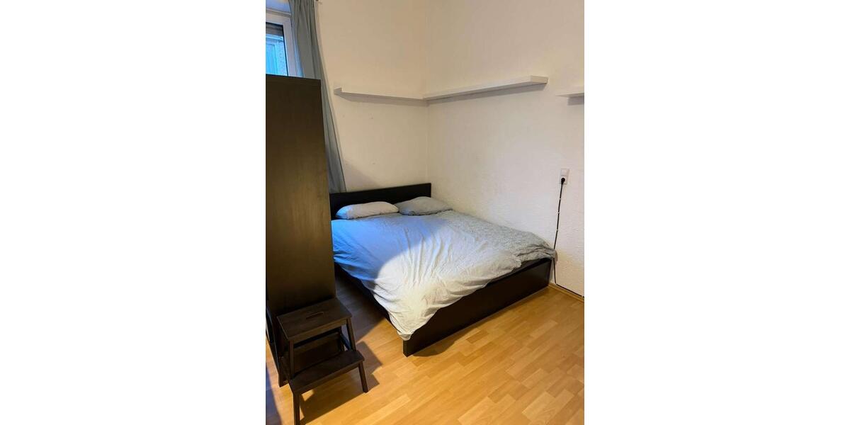 Etagenwohnung Stuttgart Stuttgart-Süd - 6 Zimmer, 130 m&sup2;, 745&euro; | Angebot:26462118