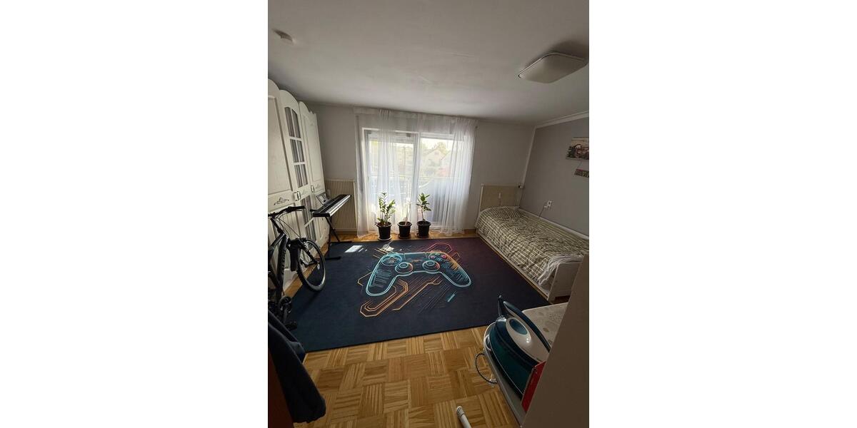 Etagenwohnung Waiblingen Bittenfeld - 4 Zimmer, 110 m&sup2;, 1.250&euro; | Angebot:27594267
