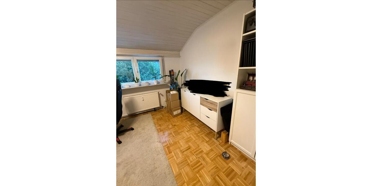 Dachgeschoßwohnung Weissach - 3.5 Zimmer, 81 m&sup2;, 930&euro; | Angebot:27548227