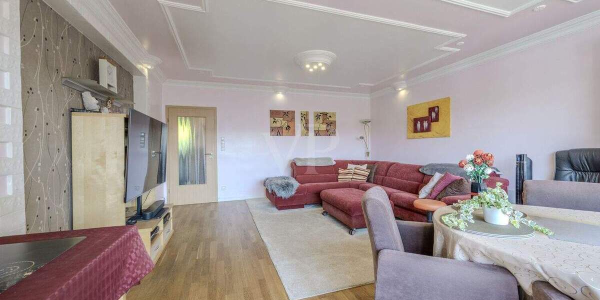 Etagenwohnung Esslingen am Neckar Stadtmitte - 4 Zimmer, 107 m&sup2;, 355.000&euro; | Angebot:25688088