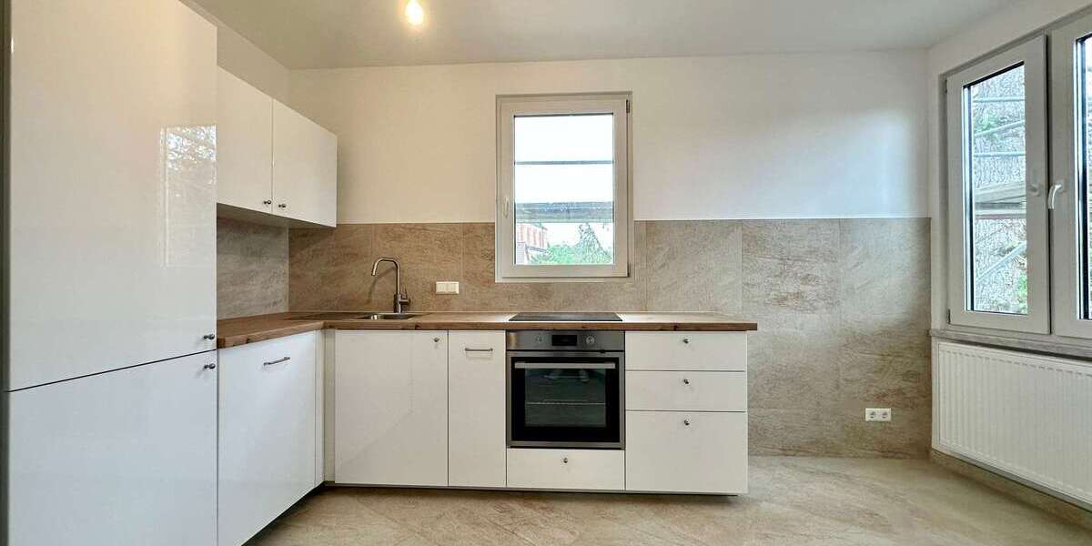 Frisch sanierte 3-Zimmer-Wohnung mit moderner Einbauküche - Erdgeschoßwohnung Esslingen Pliensauvorstadt | Angebot:27226779