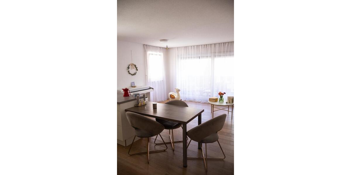 Etagenwohnung Renningen - 3 Zimmer, 87 m&sup2;, 1.100&euro; | Angebot:27581992
