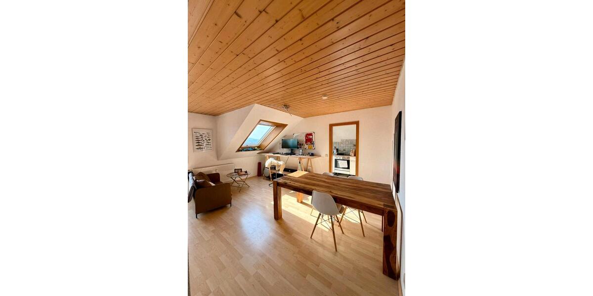 Dachgeschoßwohnung Winnenden - 3 Zimmer, 13 m&sup2;, 700&euro; | Angebot:26366211