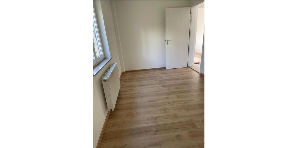 Erdgeschoßwohnung Esslingen am Neckar - 3 Zimmer, 75 m&sup2;, 1.500&euro; | Angebot:26384369