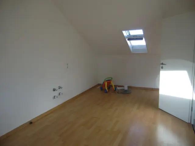 Dachgeschoßwohnung Mühlacker - 3 Zimmer, 41 m&sup2;, 620&euro; | Angebot:27547263