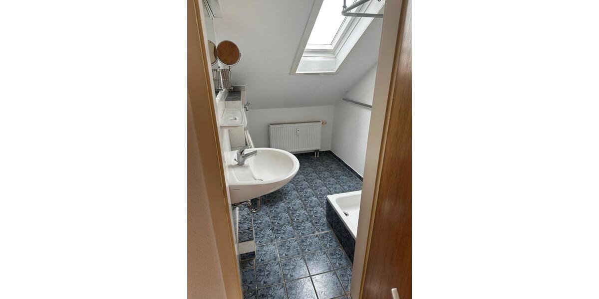 Etagenwohnung Sachsenheim - 2 Zimmer, 45 m&sup2;, 500&euro; | Angebot:26226410
