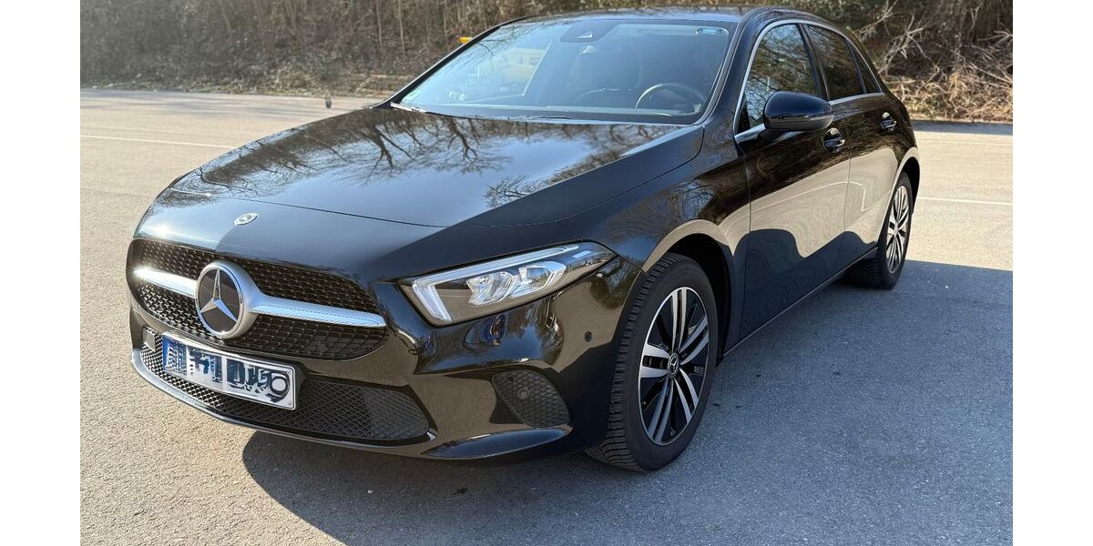 Mercedes-Benz A 250 42.000 km 21.500 &euro; Esslingen 73728