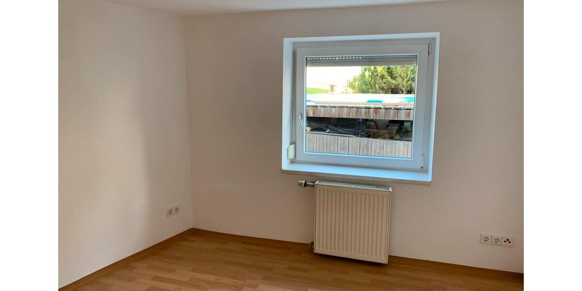 Etagenwohnung Weil der Stadt - 3 Zimmer, 65 m&sup2;, 750&euro; | Angebot:27540413