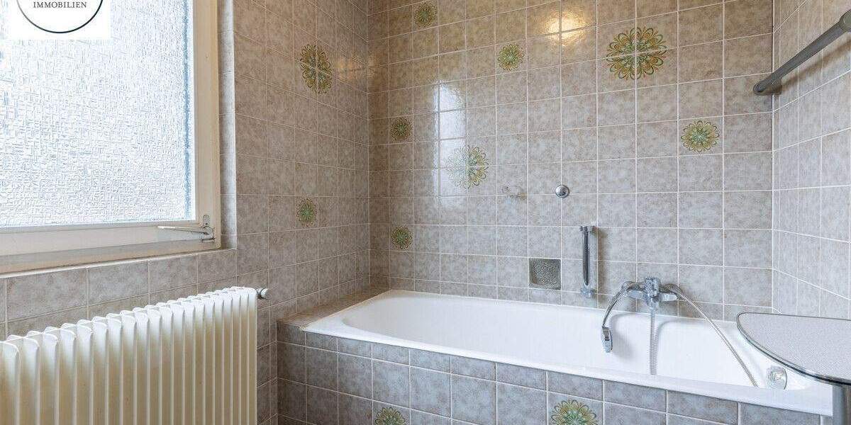 Mehrfamilienhaus, Wohnhaus Schorndorf - 8 Zimmer, 160 m&sup2;, 398.000&euro; | Angebot:25738428