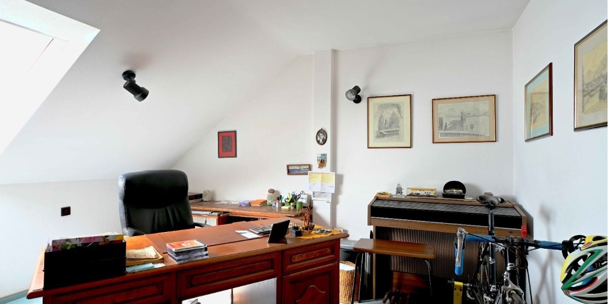 Vielfältige Angebote für Kinder und Jugendliche besonders attraktiv für junge Familien - Dachgeschoßwohnung Stuttgart Stammheim | Angebot:25990677