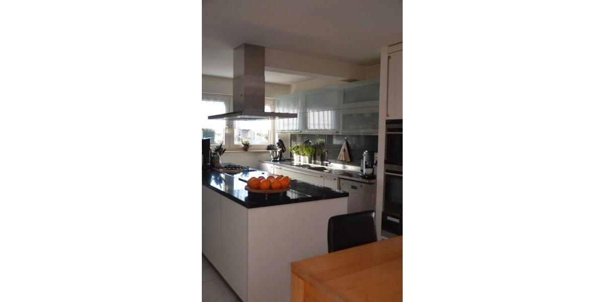 Erdgeschoßwohnung Leonberg - 4.5 Zimmer, 150 m&sup2;, 590.000&euro; | Angebot:26587813