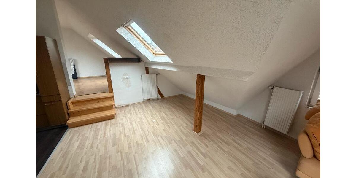 Dachgeschoßwohnung Illingen - 2 Zimmer, 70 m&sup2;, 600&euro; | Angebot:25612118