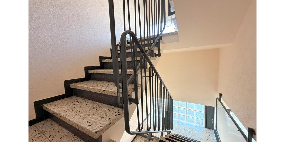 Etagenwohnung Weinstadt - 3.5 Zimmer, 82 m&sup2;, 299.000&euro; | Angebot:26019888