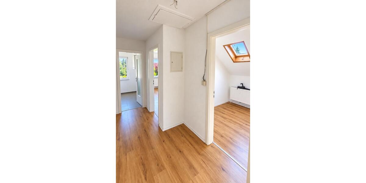 Dachgeschoßwohnung Asperg - 2.5 Zimmer, 45 m&sup2;, 800&euro; | Angebot:27570398