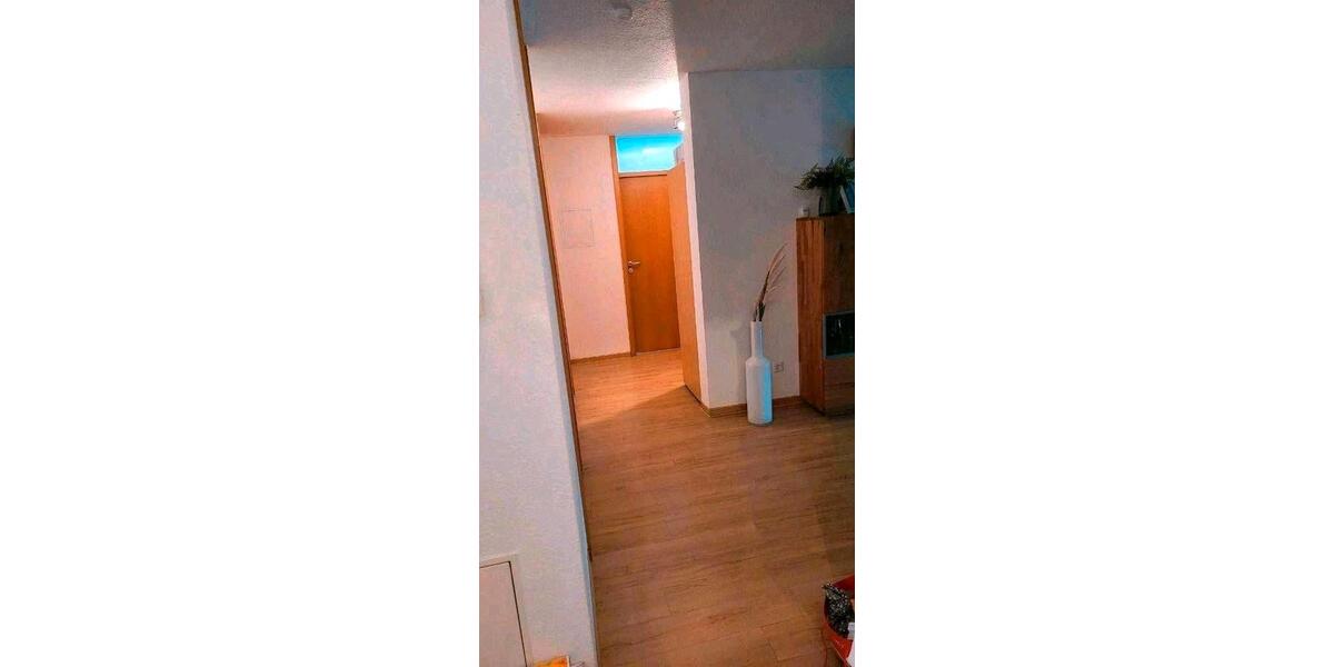Etagenwohnung Stuttgart Bad Cannstatt - 3 Zimmer, 79 m&sup2;, 1.100&euro; | Angebot:25973951