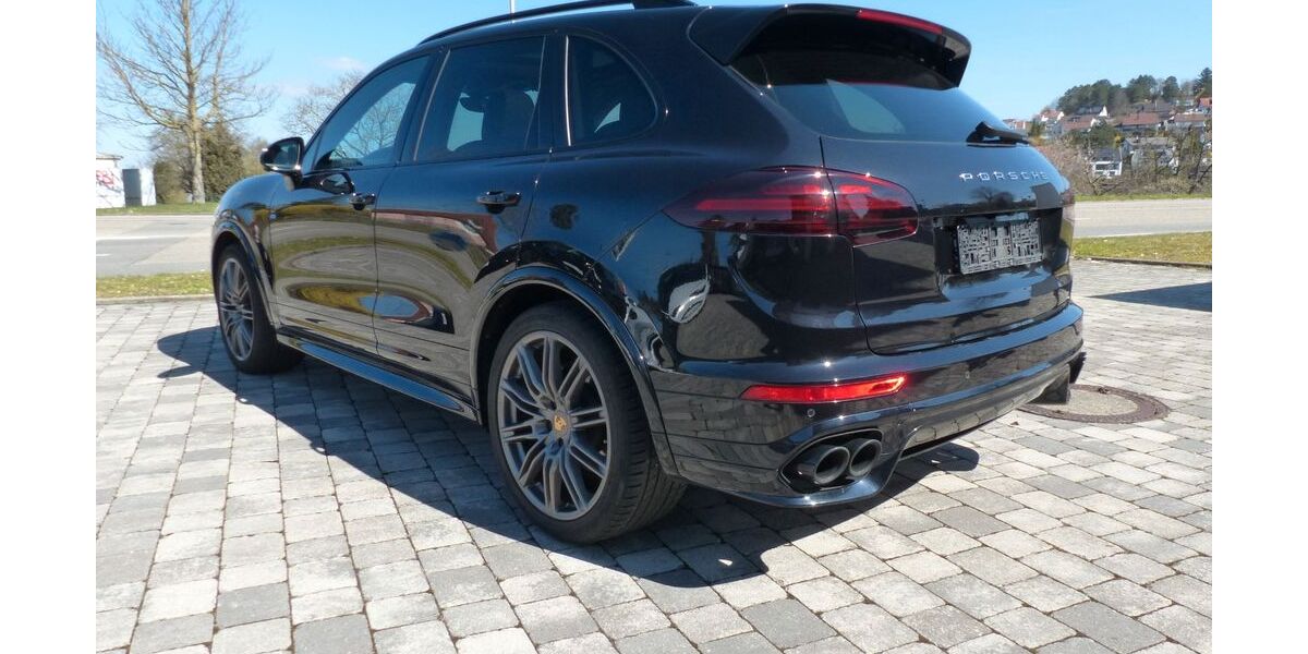 Porsche Cayenne 112.000 km 45.161 &euro; Wurmberg 75449