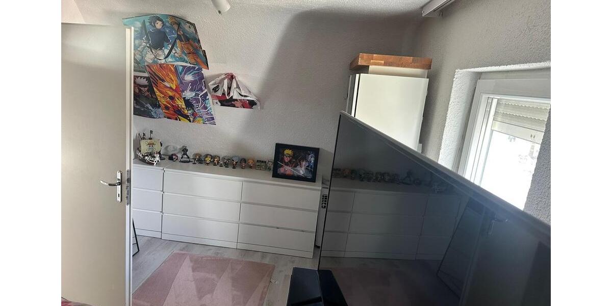 Dachgeschoßwohnung Wendlingen am Neckar - 3 Zimmer, 68 m&sup2;, 900&euro; | Angebot:25945532