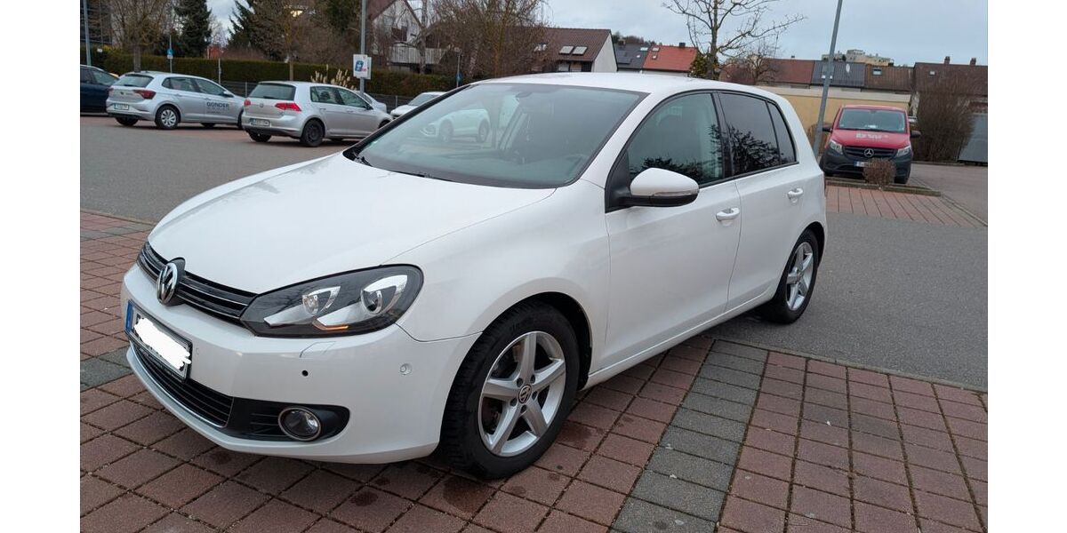 VW Golf 126.000 km 5.299 &euro; Leonberg 71229