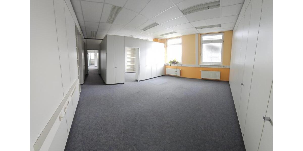 Gewerbeobjekt Esslingen am Neckar Pliensauvorstadt - 7&euro; | Angebot:25510348