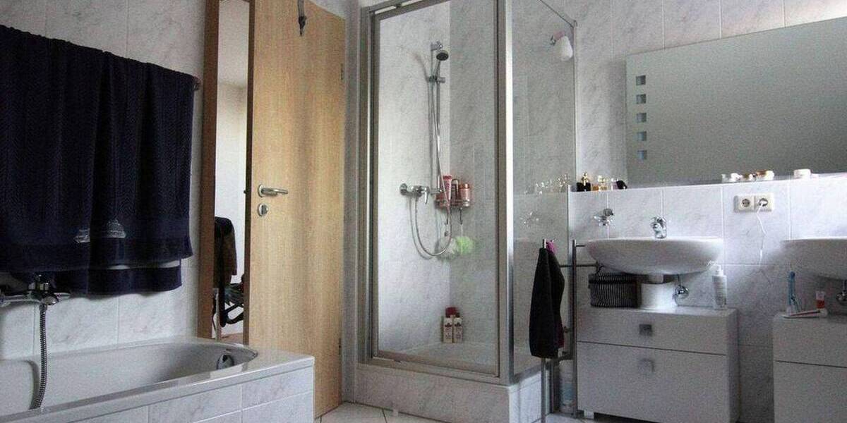 Doppelhaushälfte Friolzheim - 5 Zimmer, 120 m&sup2;, 540.000&euro; | Angebot:26023385