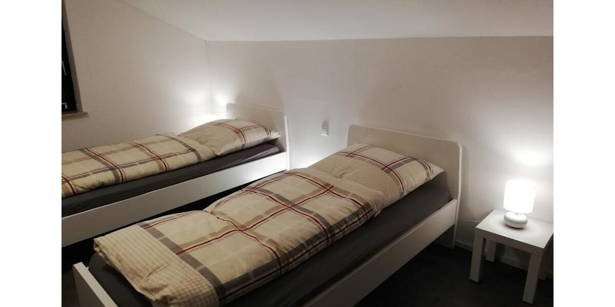 Dachgeschoßwohnung Mühlacker - 3 Zimmer, 55 m&sup2;, 1.200&euro; | Angebot:25948414