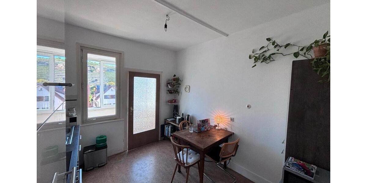 Etagenwohnung Stuttgart Bad Cannstatt - 4 Zimmer, 110 m&sup2;, 1.350&euro; | Angebot:27550019