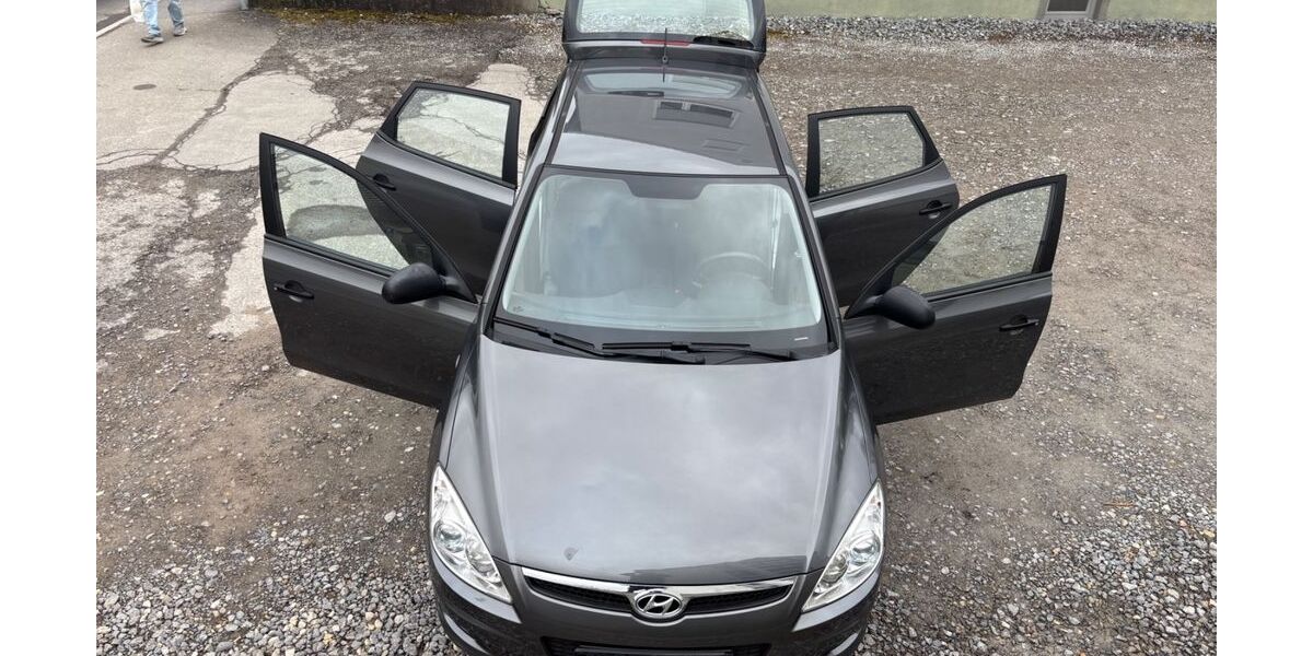 Hyundai i30 160.551 km 3.290 &euro; Böblingen 71032