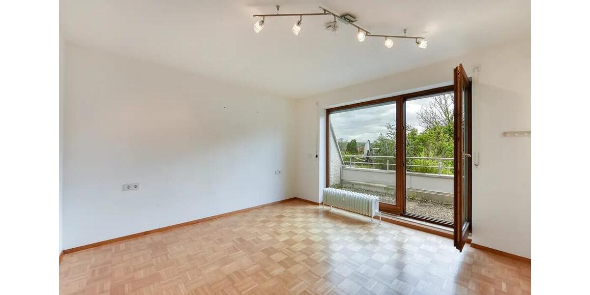 Etagenwohnung Leonberg - 3 Zimmer, 96 m&sup2;, 1.455&euro; | Angebot:27576617